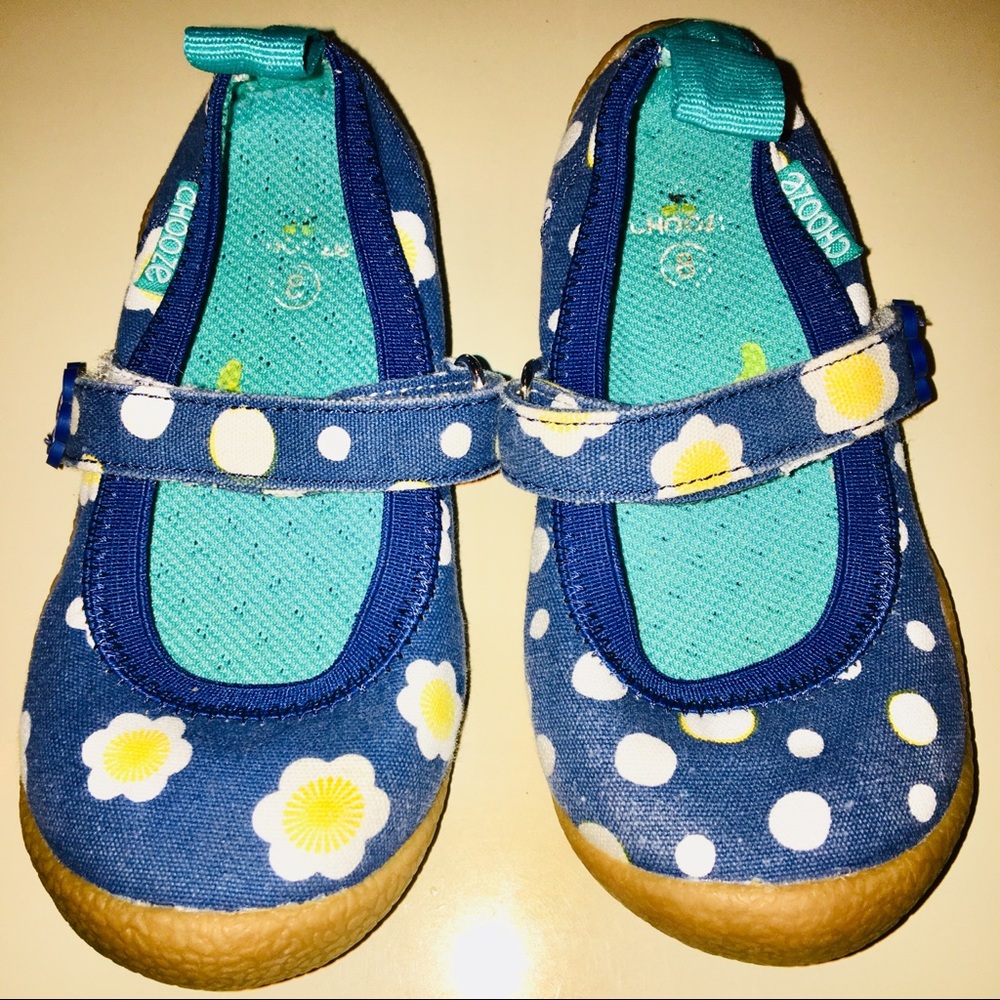 Girls Chooze size 8 Polka Dot Mary Janes